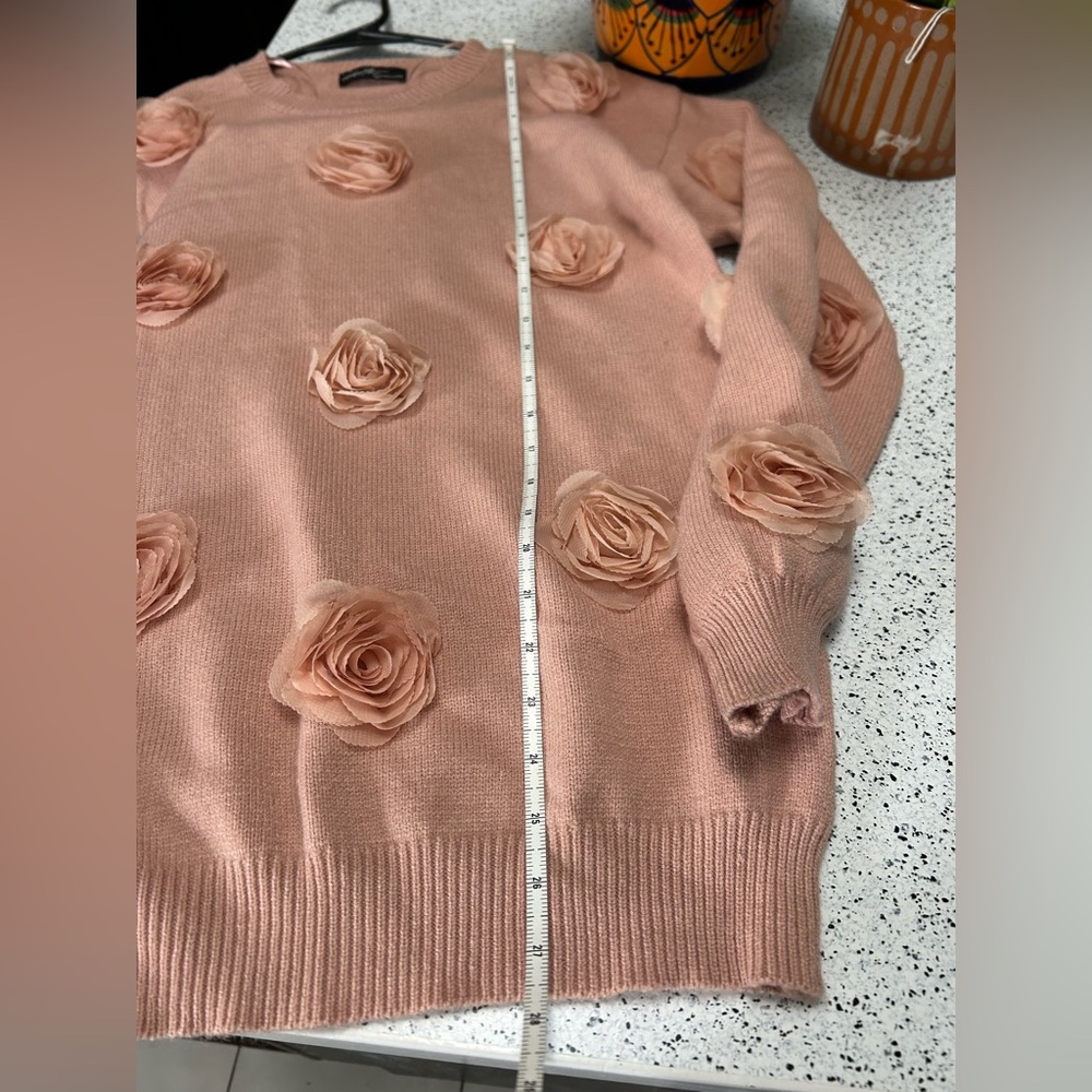 Peach Floral Women's Sweater/ Size L - Picture 7 of 7
